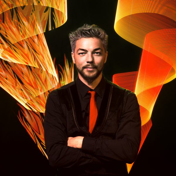 Le Monde de Félix - Spectacle de magie - spectacle de feu - jonglage lumineux - sculpture sur ballon - sculpture de ballon - Lyon Rhône-Alpes France